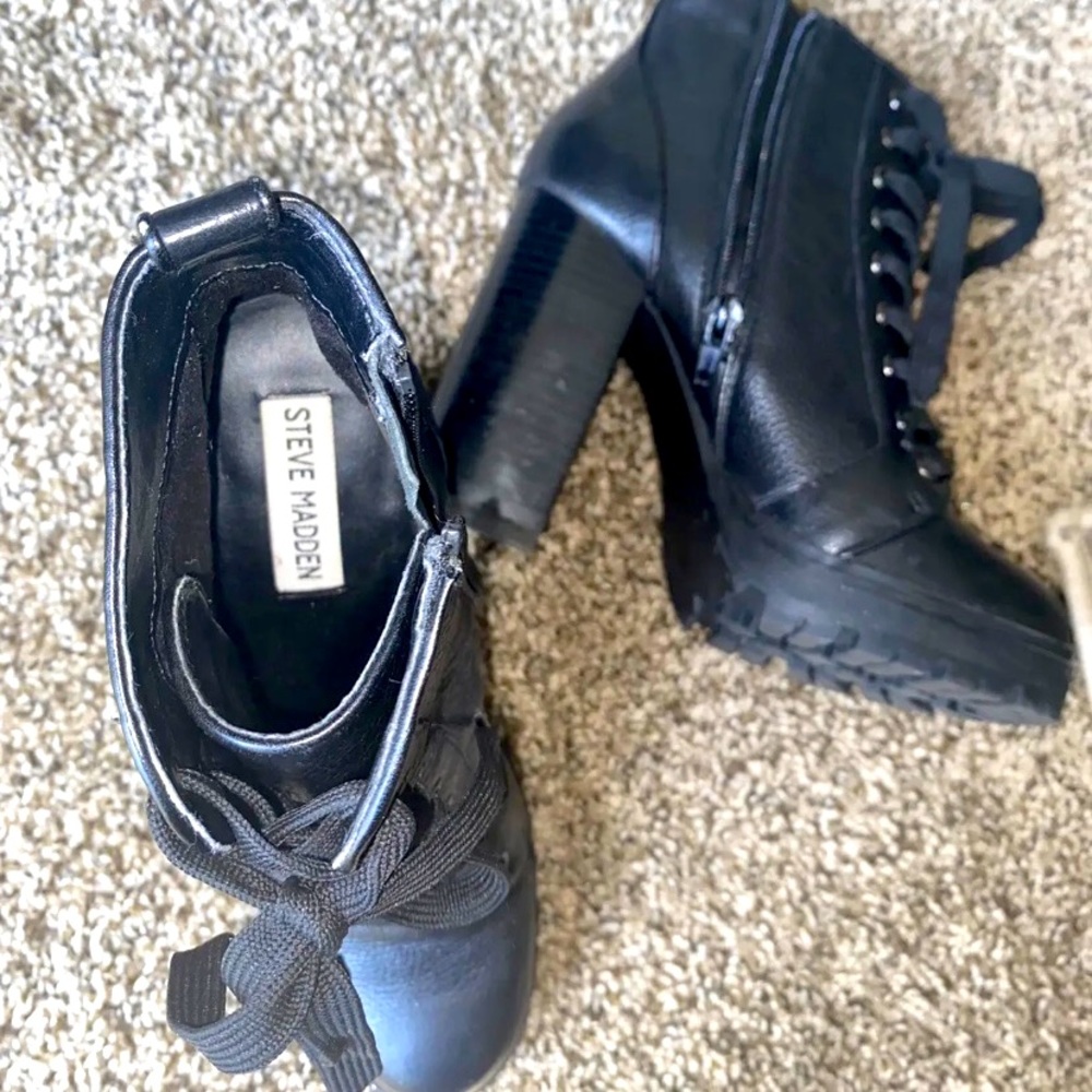 Steve Madden Laurie Black Leather Lace-Up Platform Booties